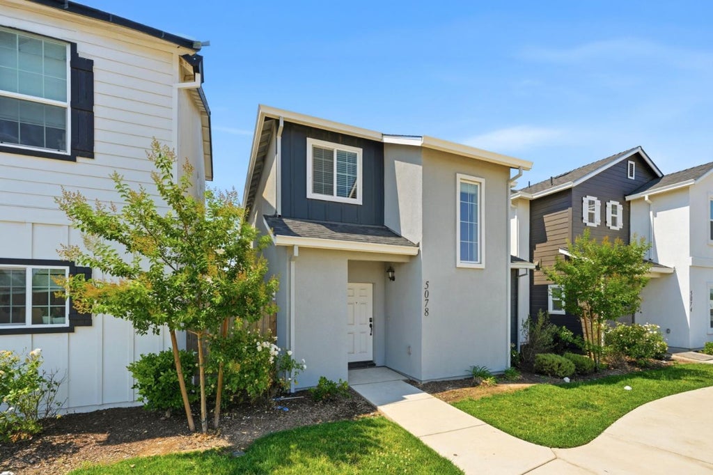 Photo of 5078 Palisade Avenue, Merced, CA 95348 (MLS # ML82056299)