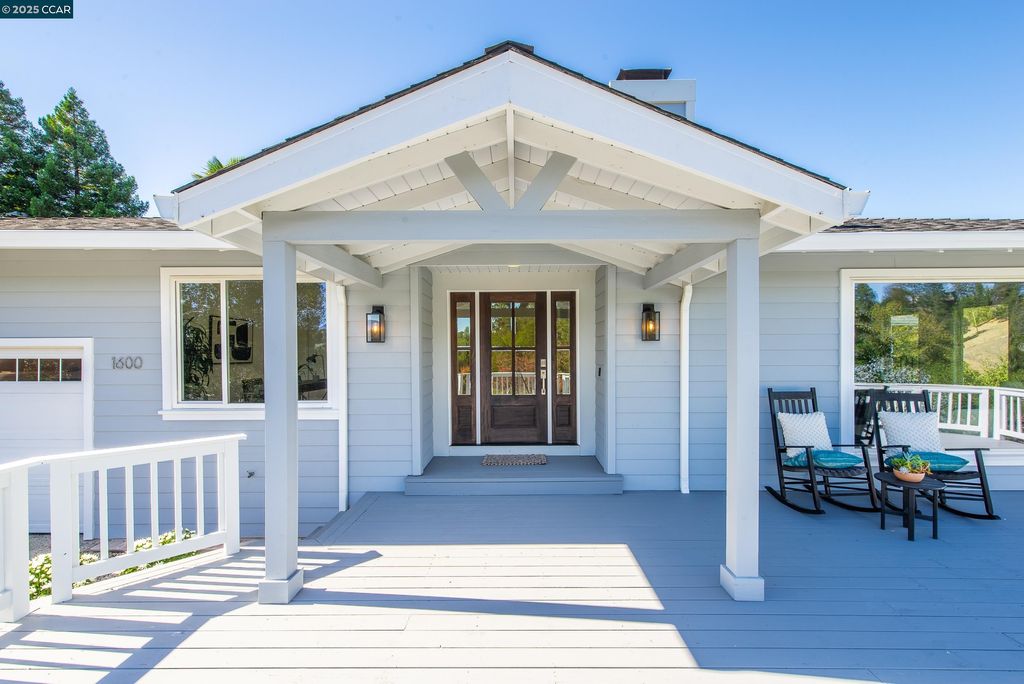 Photo of 1600 Shangri La Ct., Lafayette, CA 94549 (MLS # 41116311)