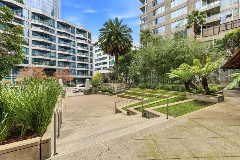 Photo of 300 Beale Street #501, San Francisco, CA 94105 (MLS # ML82030580)