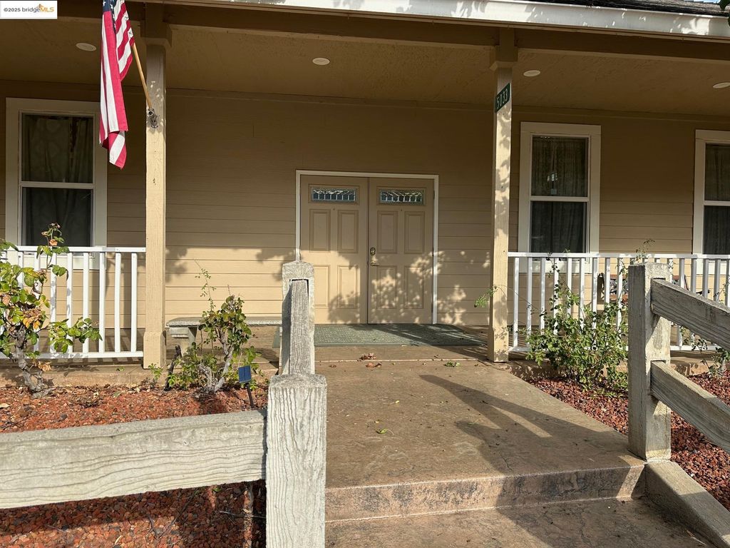 Photo of 5033 Main Street, Coulterville, CA 95311 (MLS # 41116403)