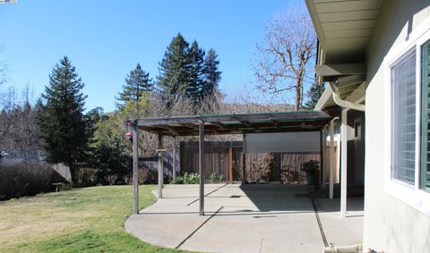 A home in Moraga