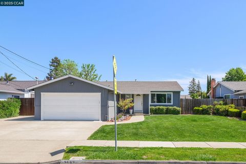3533 Hillsborough Dr, Concord, CA 94520 - MLS#: 41092794