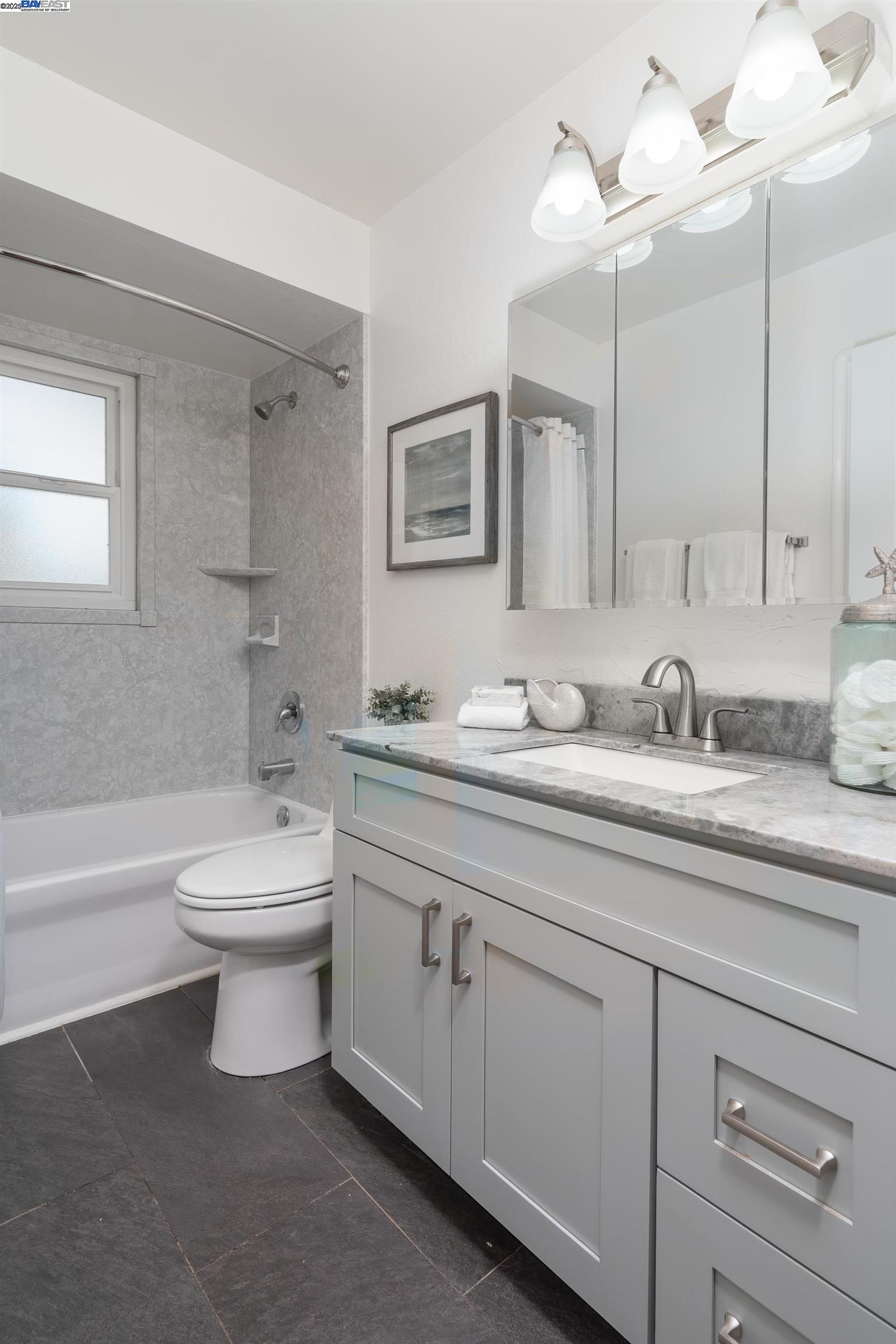 Fremont, California 94536, United States, 3 Bedrooms Bedrooms, ,3 BathroomsBathrooms,Residential,Active,200535