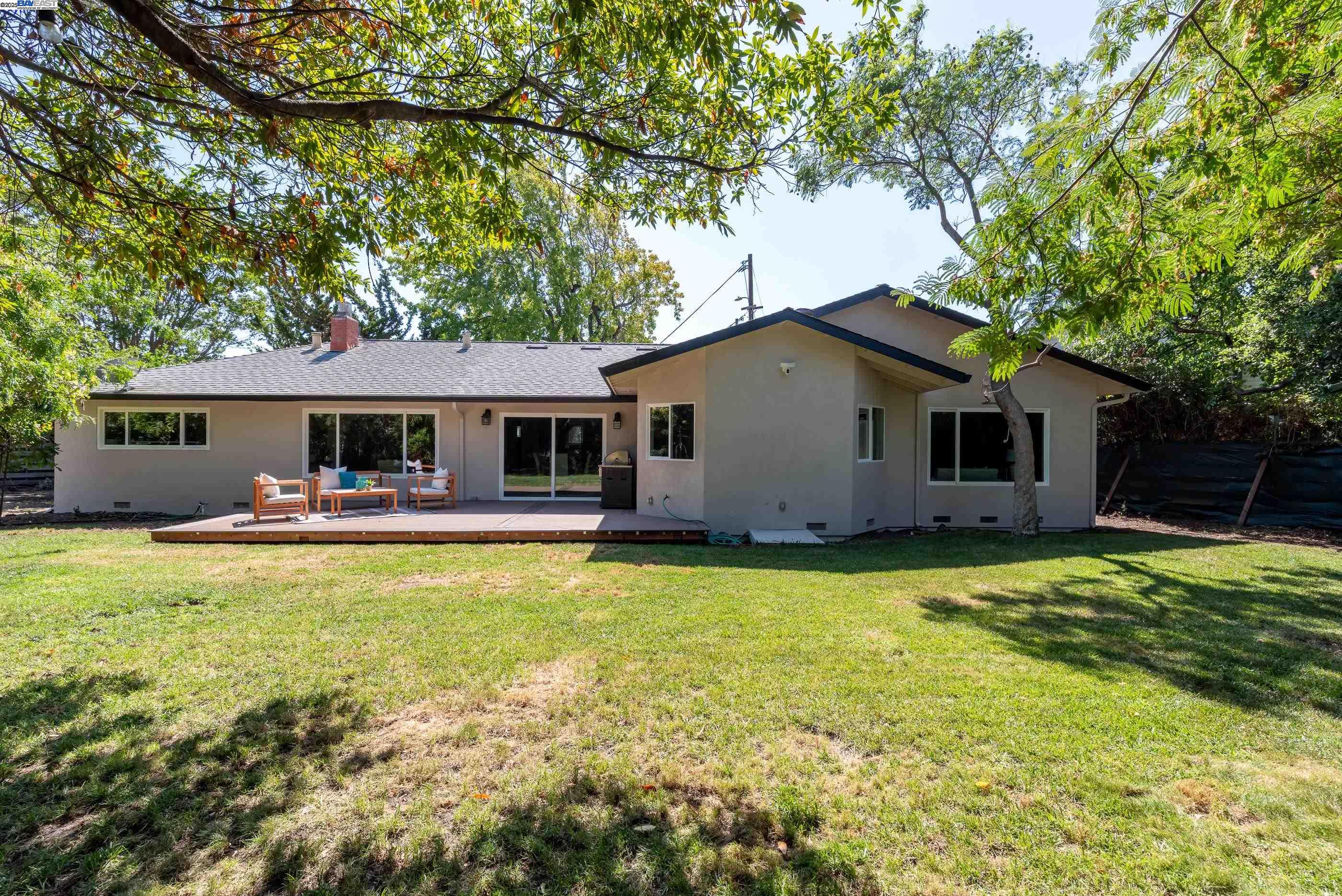 Fremont, California 94536, United States, 3 Bedrooms Bedrooms, ,3 BathroomsBathrooms,Residential,Active,200535