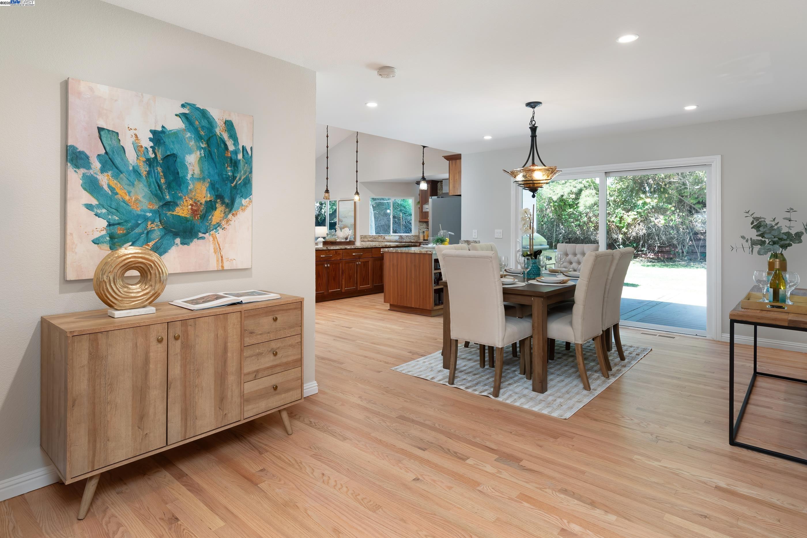 Fremont, California 94536, United States, 3 Bedrooms Bedrooms, ,3 BathroomsBathrooms,Residential,Active,200535