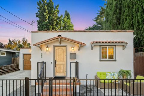 Photo of 920 W Julian Street, San Jose, CA 95126 (MLS # ML82029491)