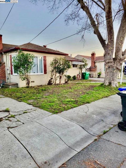 A home in San Leandro