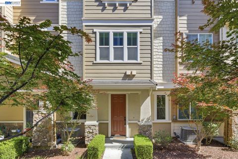 Photo of 6677 S Mariposa Ln, Dublin, CA 94568 (MLS # 41134325)