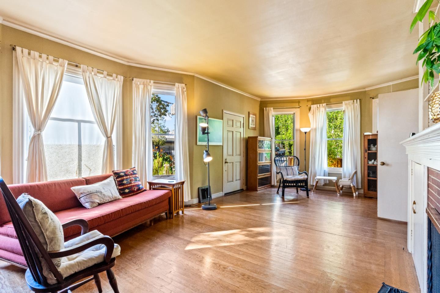 San Mateo, California 94402, United States, 4 Bedrooms Bedrooms, ,2 BathroomsBathrooms,Residential,Active,132845