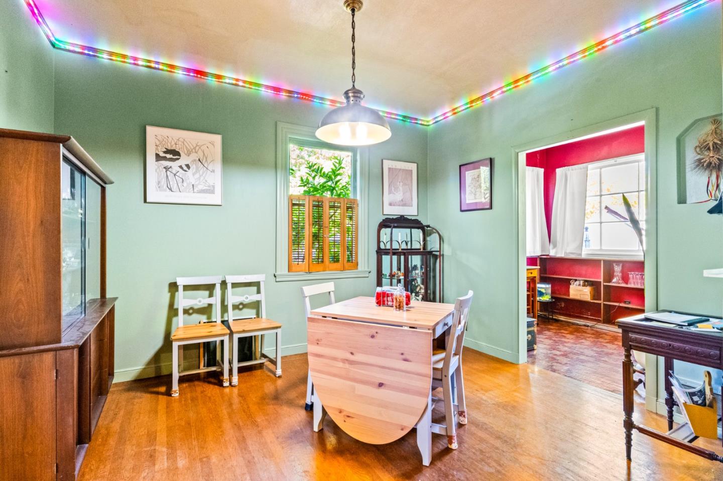 San Mateo, California 94402, United States, 4 Bedrooms Bedrooms, ,2 BathroomsBathrooms,Residential,Active,132845