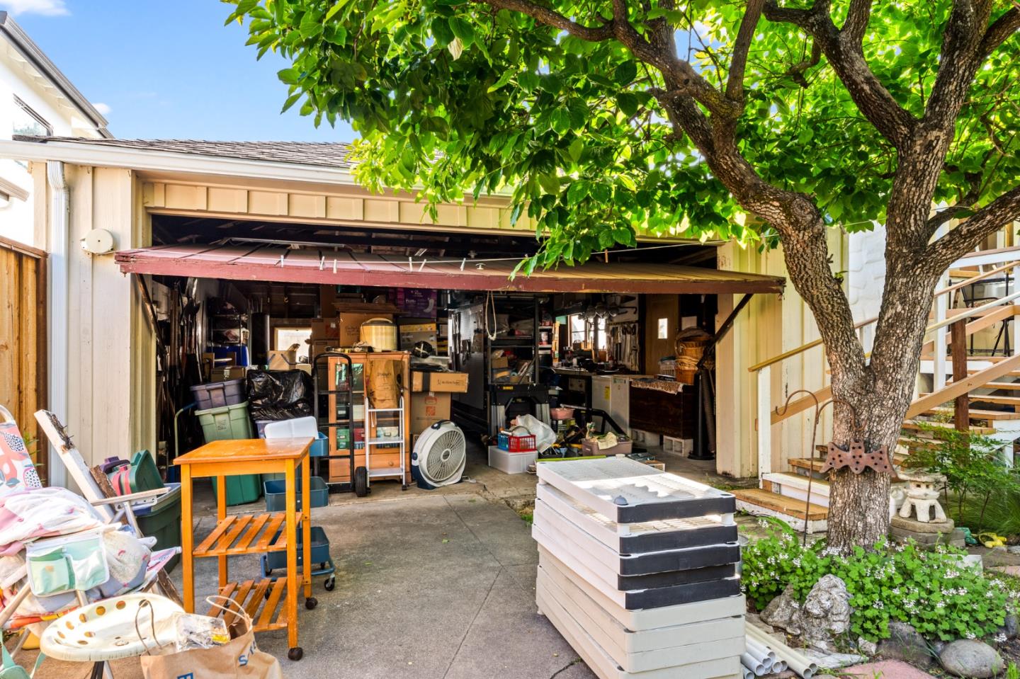 San Mateo, California 94402, United States, 4 Bedrooms Bedrooms, ,2 BathroomsBathrooms,Residential,Active,132845