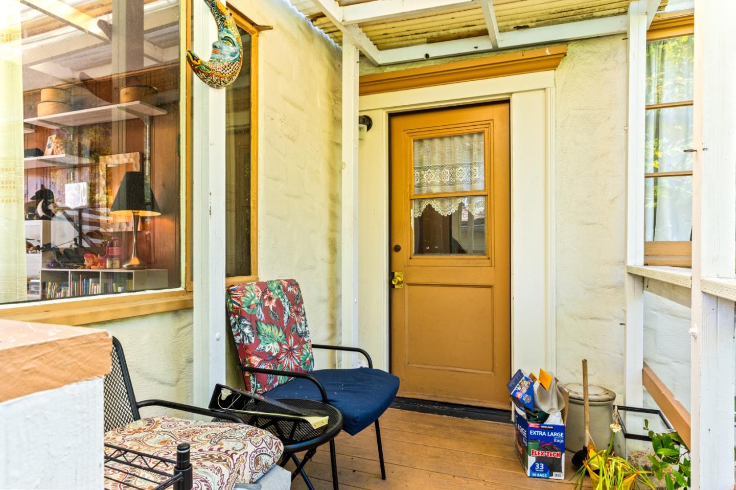 San Mateo, California 94402, United States, 4 Bedrooms Bedrooms, ,2 BathroomsBathrooms,Residential,Active,132845