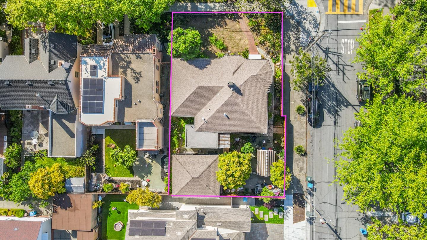 San Mateo, California 94402, United States, 4 Bedrooms Bedrooms, ,2 BathroomsBathrooms,Residential,Active,132845