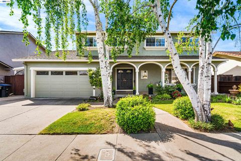 Photo of 5207 Crestline Way, Pleasanton, CA 94566 (MLS # 41128182)