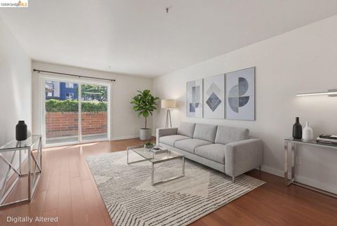 Photo of 6400 Christie Ave #4120, Emeryville, CA 94608 (MLS # 41128252)