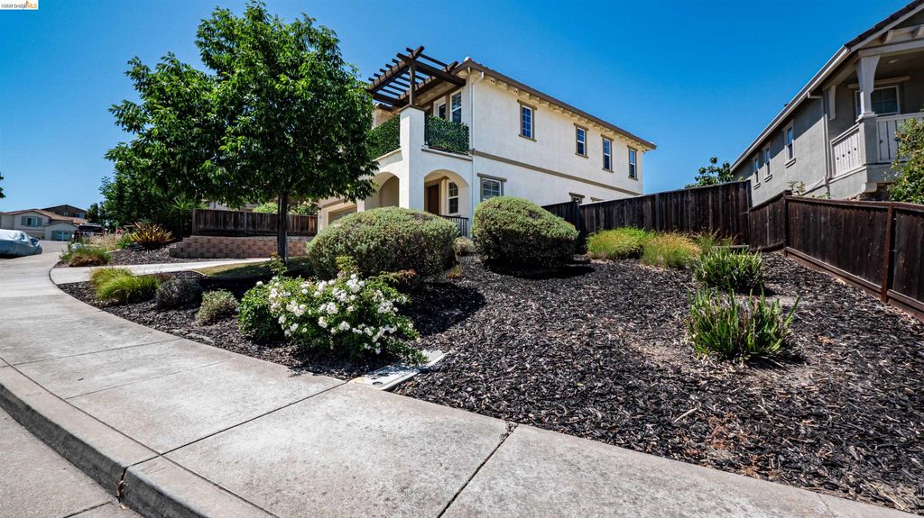 Photo of 4590 Donegal Way, Antioch, CA 94531 (MLS # 41129107)