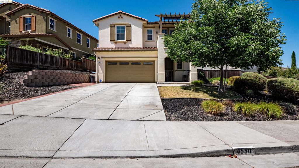 Photo of 4590 Donegal Way, Antioch, CA 94531 (MLS # 41129107)
