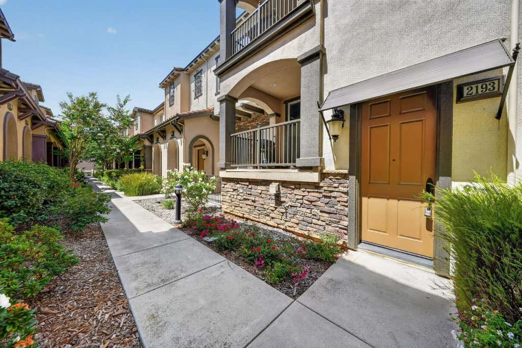 Photo of 2193 Santoro Lane, San Jose, CA 95124 (MLS # ML82058537)