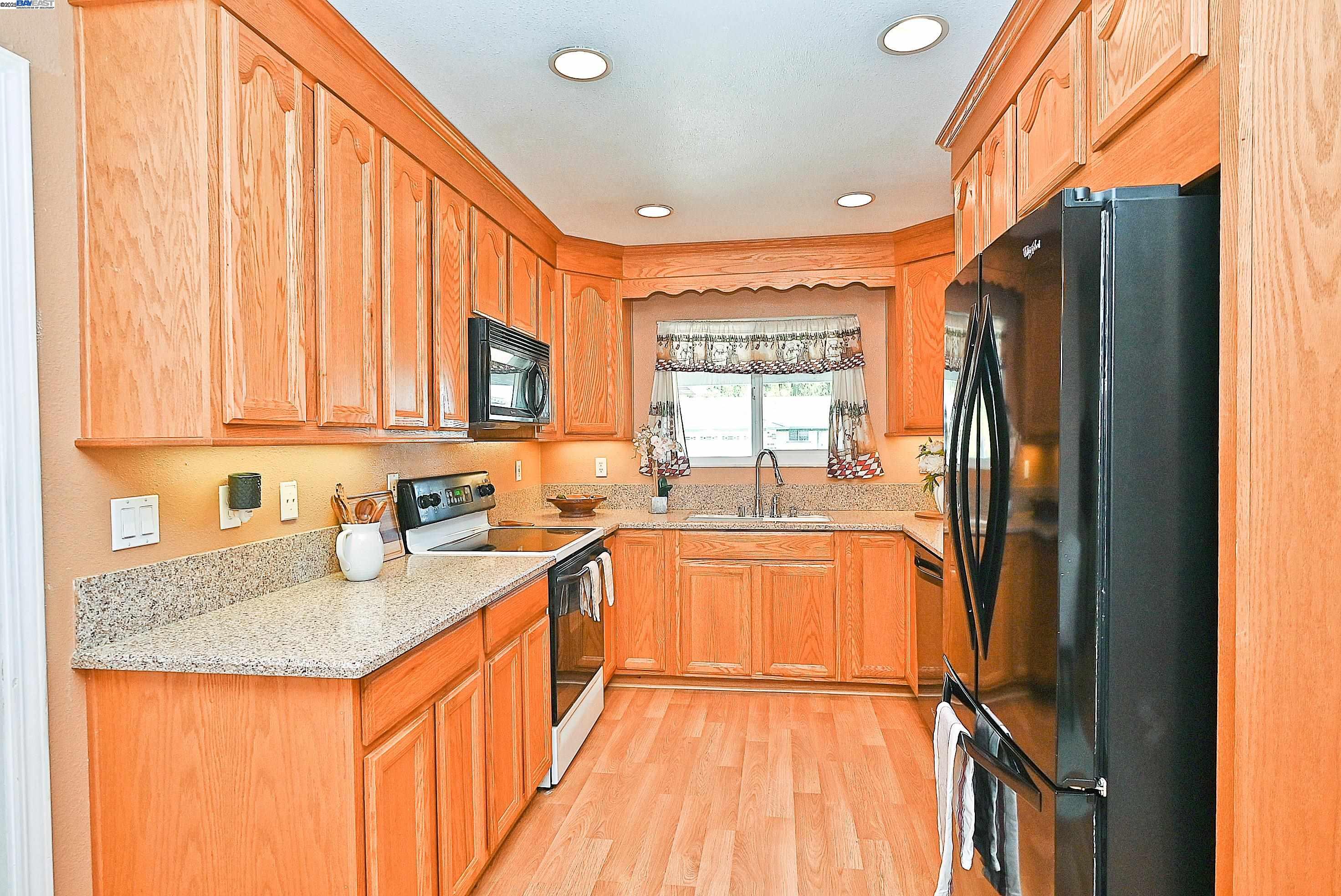 6876 Prospect Ct
