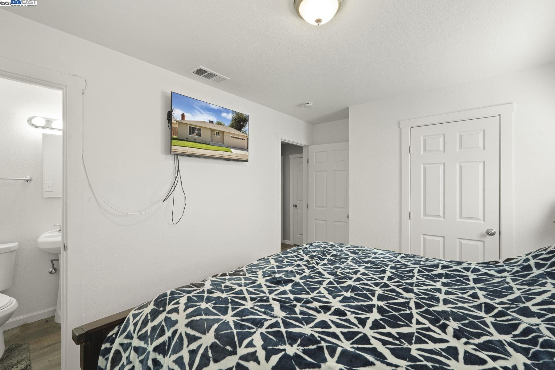 Modesto, California 95350, United States, 3 Bedrooms Bedrooms, ,2 BathroomsBathrooms,Residential,Active,214442