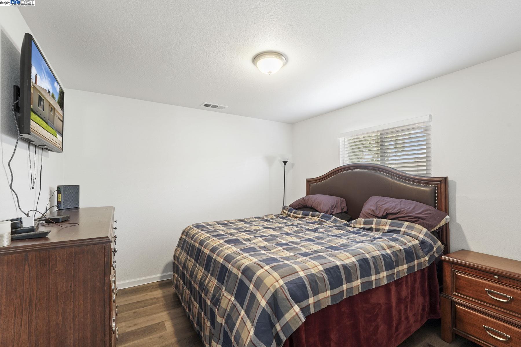 Modesto, California 95350, United States, 3 Bedrooms Bedrooms, ,2 BathroomsBathrooms,Residential,Active,214442