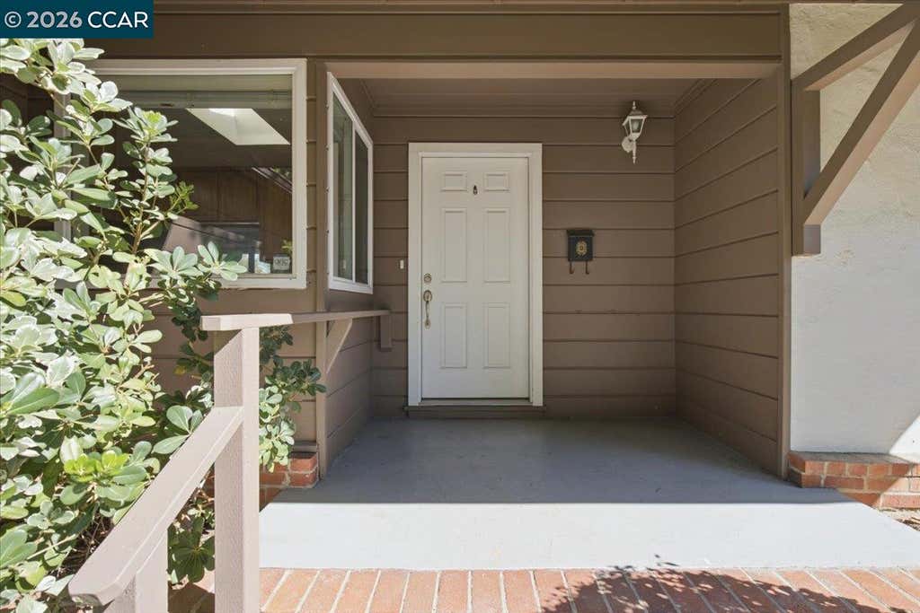 Photo of 3818 Beechwood Dr, Concord, CA 94519 (MLS # 41143564)
