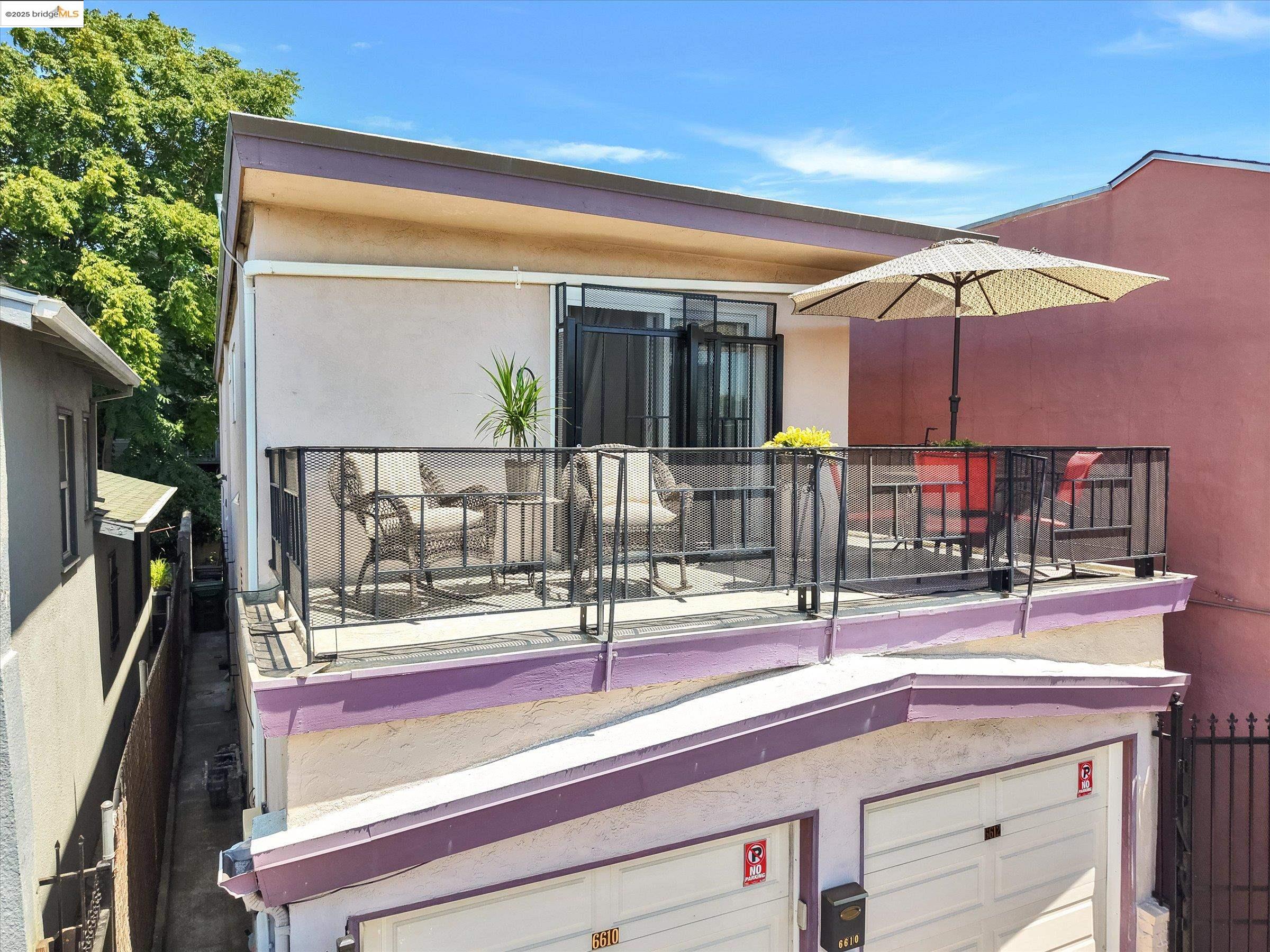 Oakland, California 94605, United States, 5 Bedrooms Bedrooms, ,Residential,Active,177696