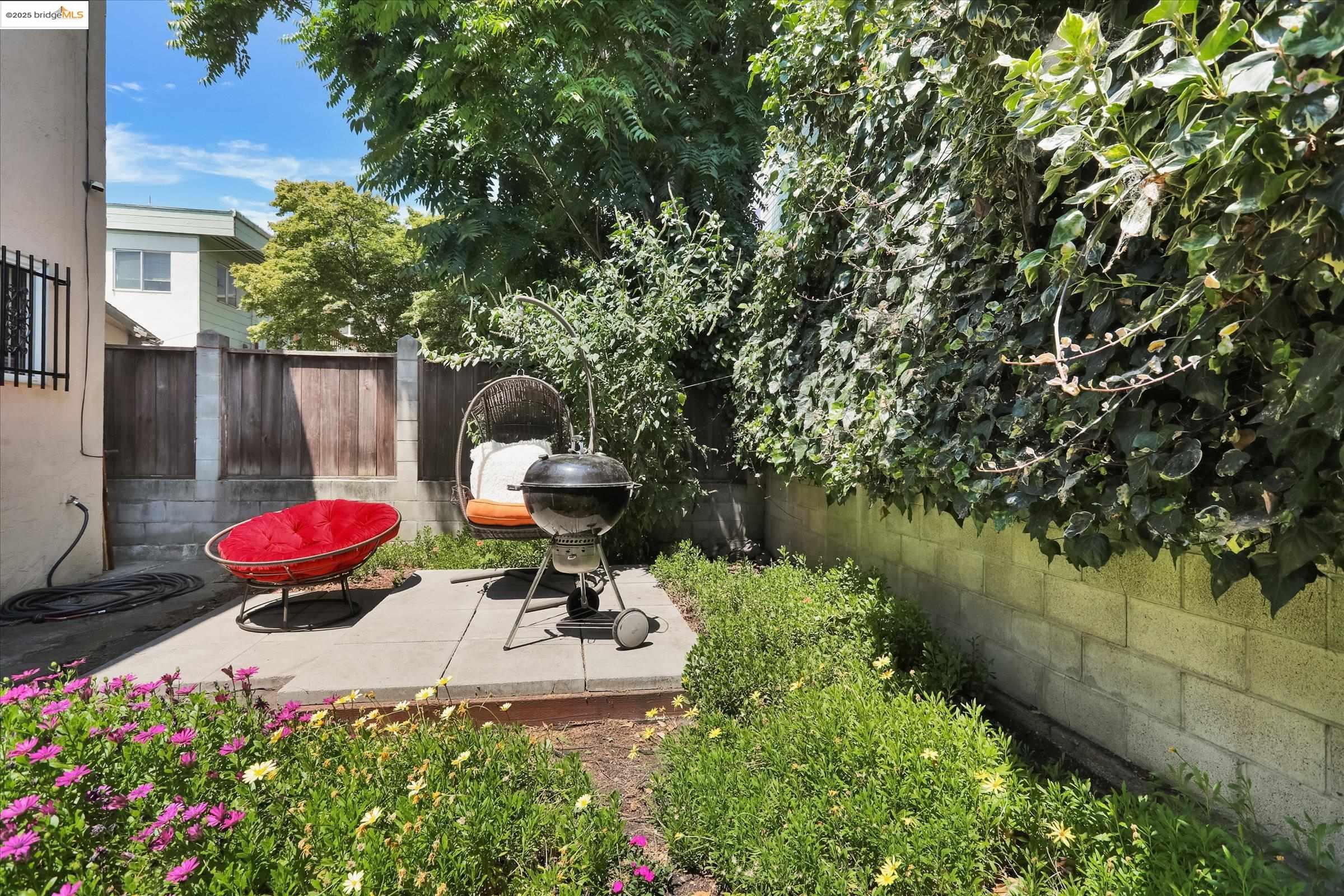 Oakland, California 94605, United States, 5 Bedrooms Bedrooms, ,Residential,Active,177696