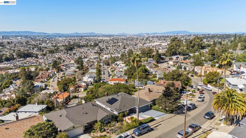 Photo of 8445 Aster Ave, Oakland, CA 94605 (MLS # 41127004)