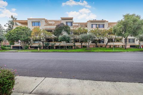 A home in Palo Alto