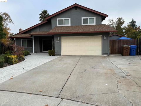 Photo of 8 Cindy Place, Brentwood, CA 94513 (MLS # 41118905)