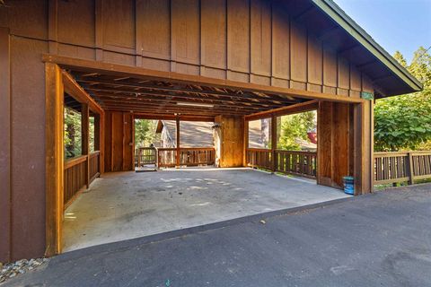 A home in Mi Wuk Village