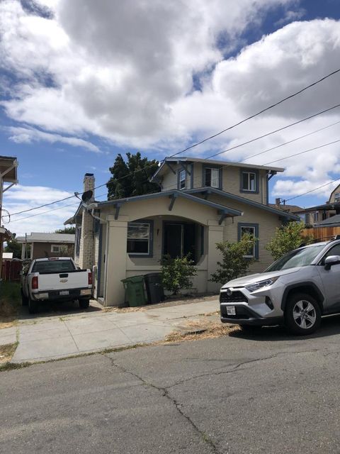 Photo of 3923 Santa Rita Street, Oakland, CA 94601 (MLS # ML82028530)
