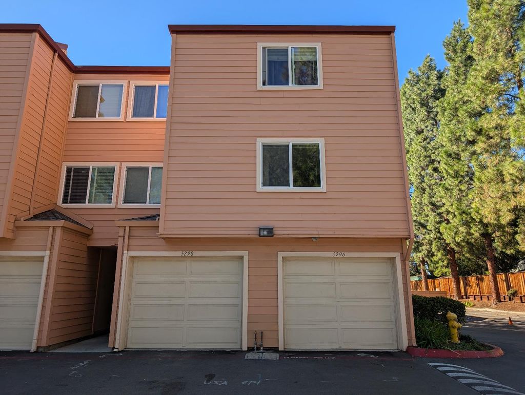 Photo of 5296 Borneo Circle, San Jose, CA 95123 (MLS # ML82026270)