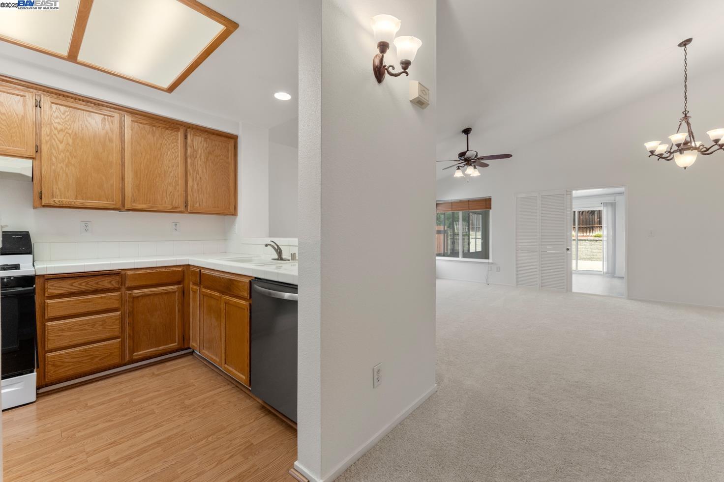 Brentwood, California 94513, United States, 3 Bedrooms Bedrooms, ,2 BathroomsBathrooms,Residential,Active,199433