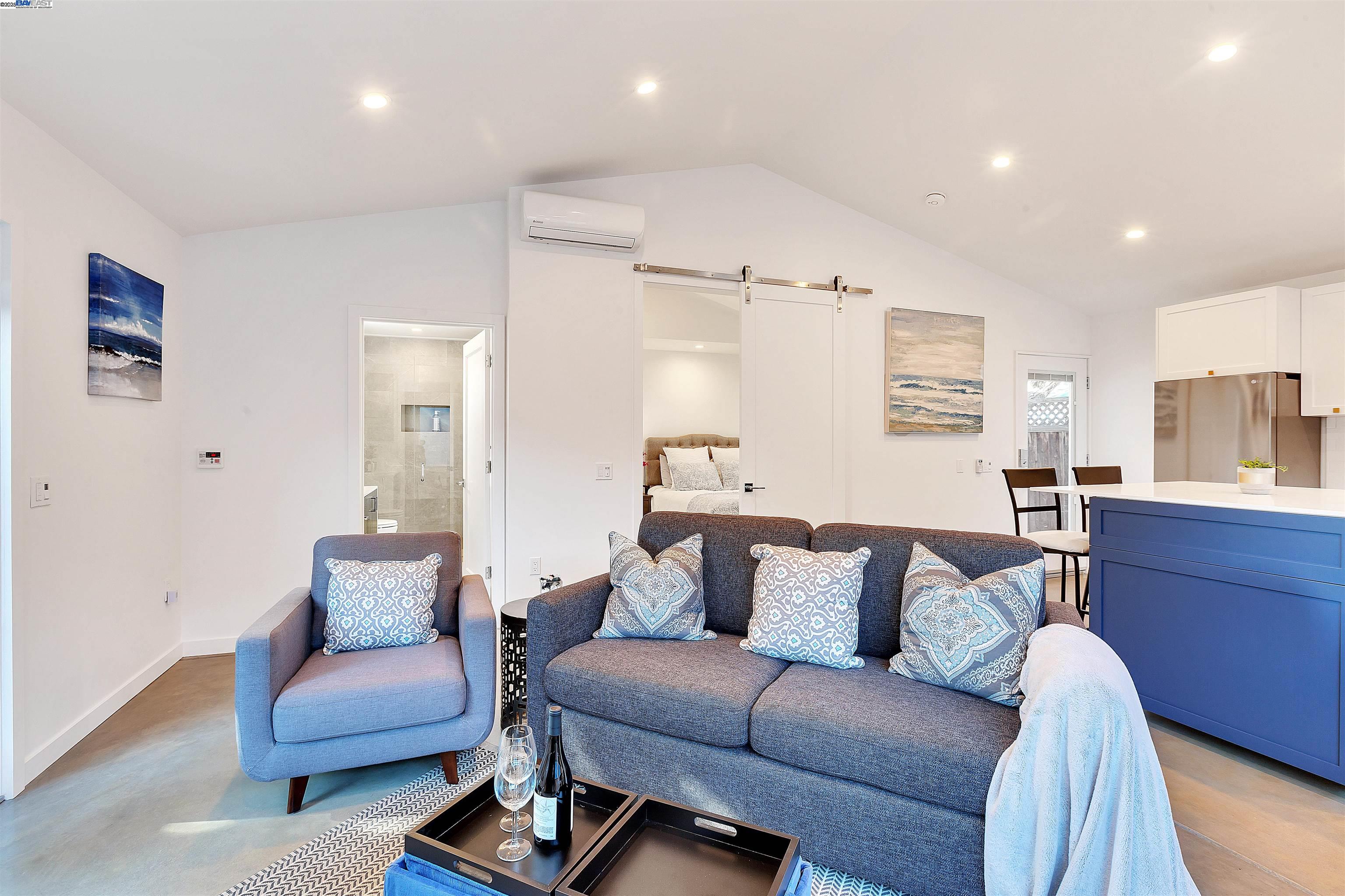 Alameda, California 94502, United States, 1 Bedroom Bedrooms, ,1 BathroomBathrooms,Residential,Active,177716