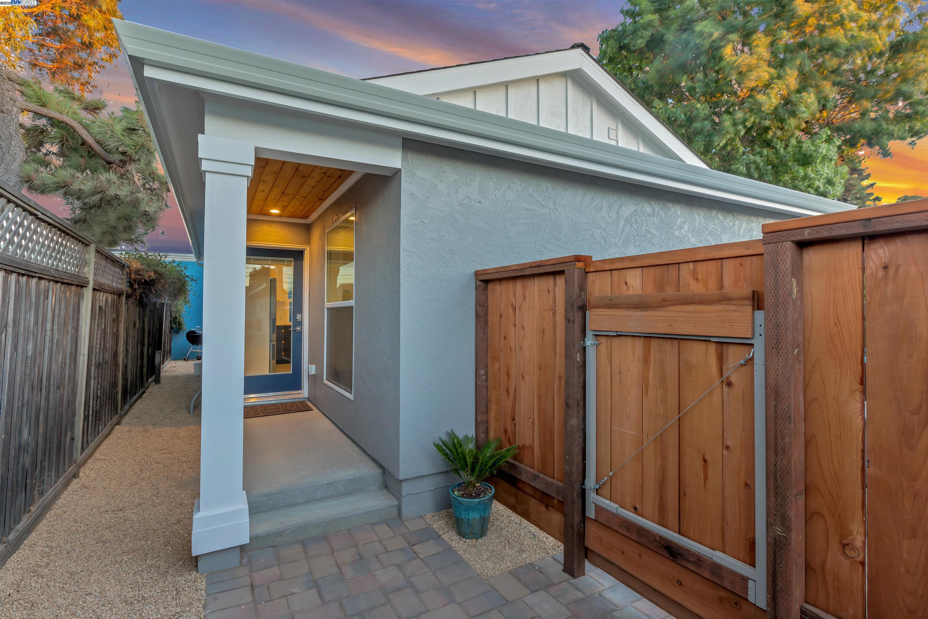 Alameda, California 94502, United States, 1 Bedroom Bedrooms, ,1 BathroomBathrooms,Residential,Active,177716