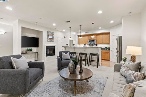 4266 Fitzwilliam St, Dublin, CA 94568 - MLS#: 41093193