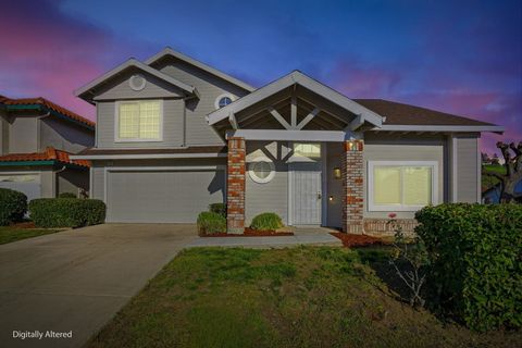 Photo of 3704 Colonial Ct, Antioch, CA 94509 (MLS # 41123359)