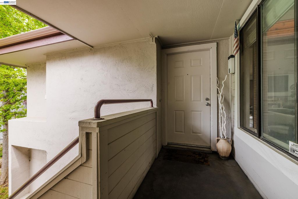 Photo of 6382 Buena Vista Dr #B, Newark, CA 94560 (MLS # 41129121)