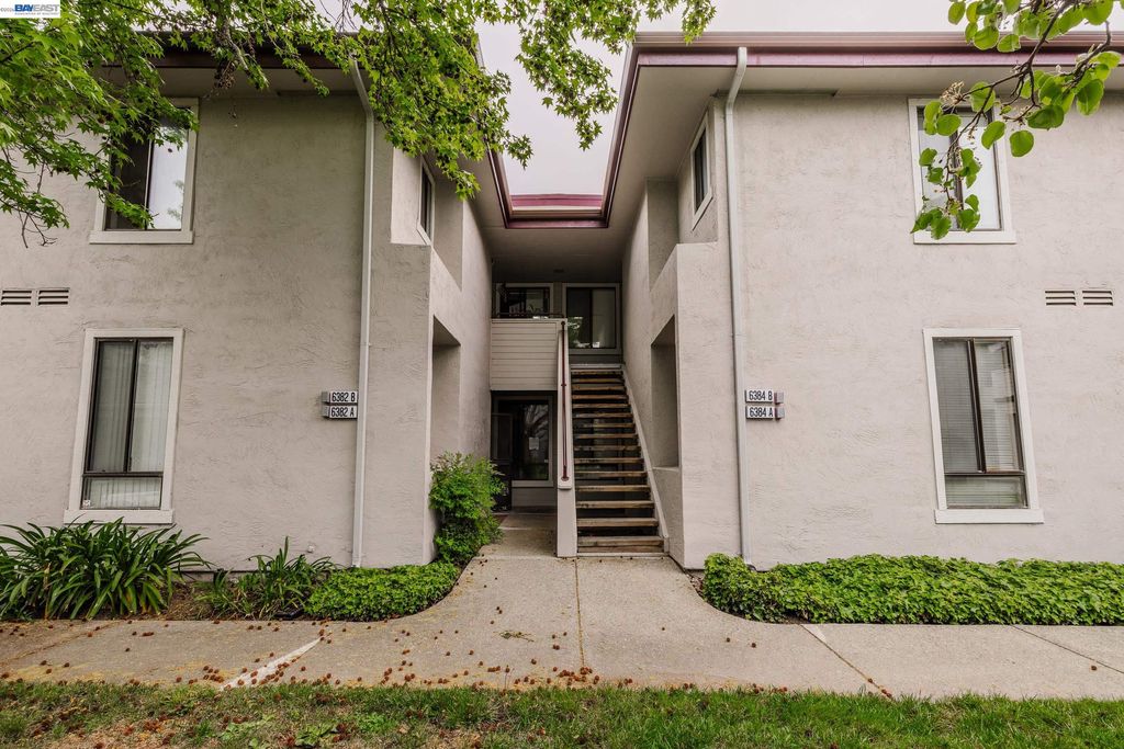 Photo of 6382 Buena Vista Dr #B, Newark, CA 94560 (MLS # 41129121)