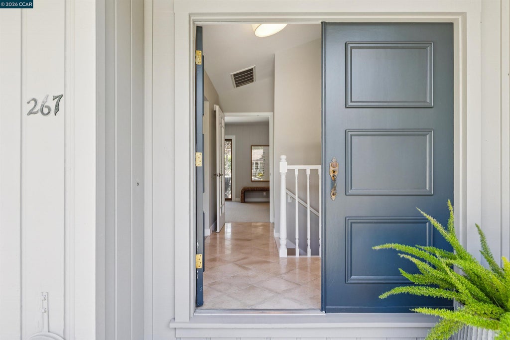 Photo of 267 Fernwood Dr, Moraga, CA 94556 (MLS # 41143501)