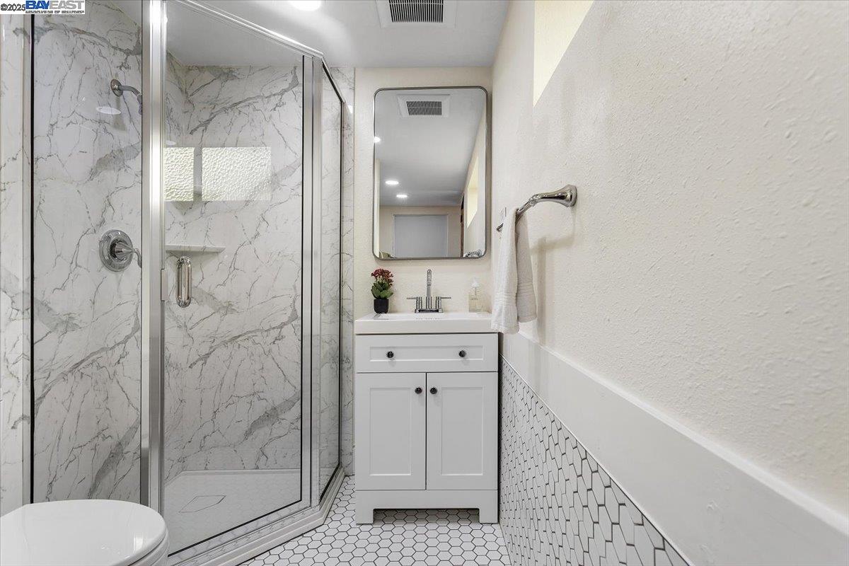 Lafayette, California 94549, United States, 3 Bedrooms Bedrooms, ,2 BathroomsBathrooms,Residential,Pending,209968