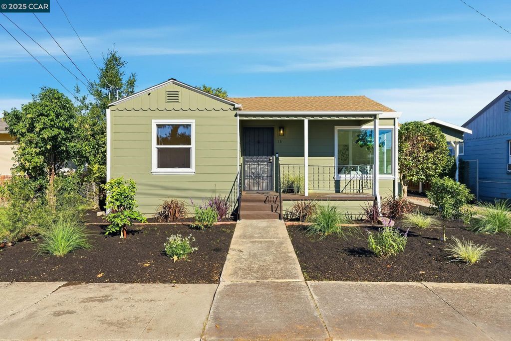 Photo of 18 W 17Th St, Antioch, CA 94509 (MLS # 41116282)