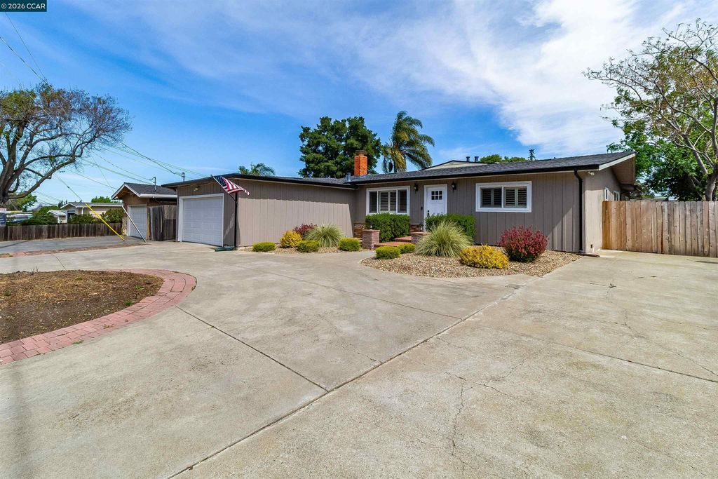 Photo of 4321 Cowell Rd, Concord, CA 94518 (MLS # 41128814)