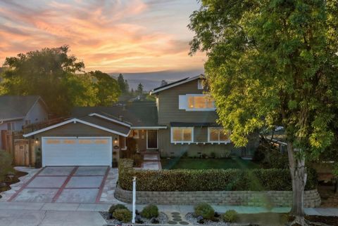 Photo of 5265 Taft Drive, San Jose, CA 95124 (MLS # ML82036285)