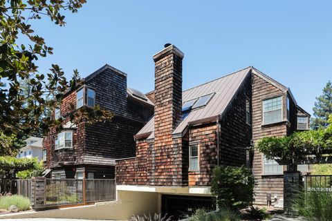 A home in Palo Alto