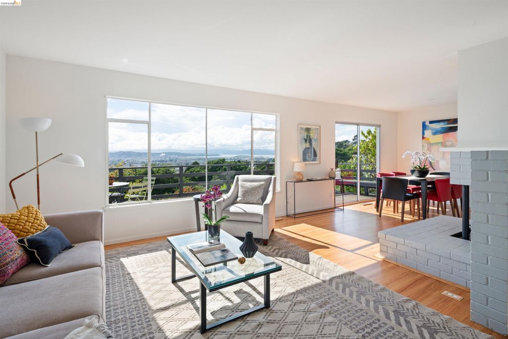 Photo of 5941 Harbor View Ave, San Pablo, CA 94806 (MLS # 41131915)