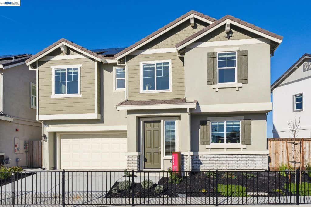Photo of 2408 Golden Way, Fairfield, CA 94533 (MLS # 41145888)