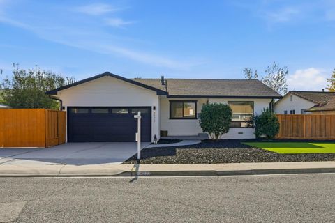 Photo of 4572 Bianca Drive, Fremont, CA 94536 (MLS # ML82028756)